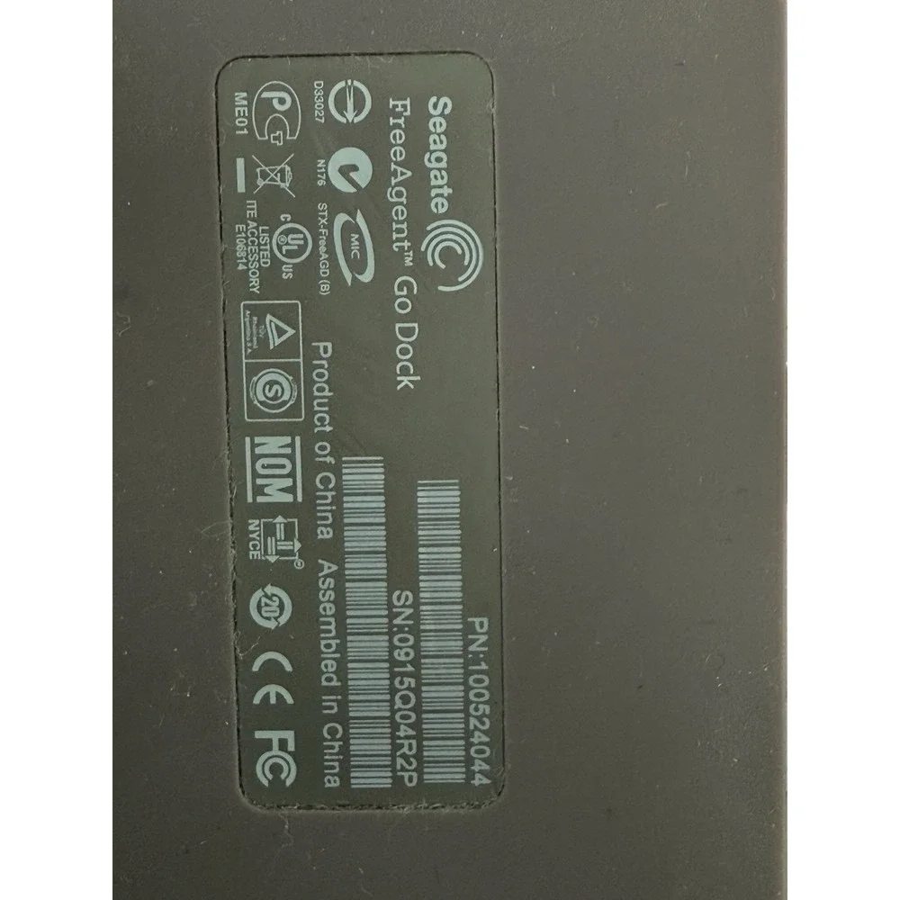 Seagate FreeAgent Go White Dock with Cables PN: 100524044 USB 2.0 To USB 3.0